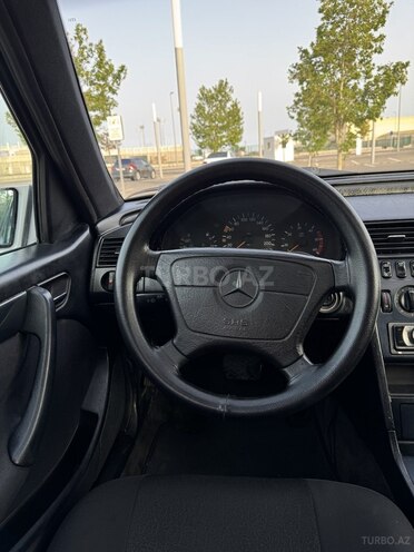 Mercedes C 220 d 1998, 425,800 km - 2.2 l - Bakı