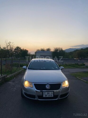 Volkswagen Passat 2005, 202,000 km - 2.0 л - Zaqatala