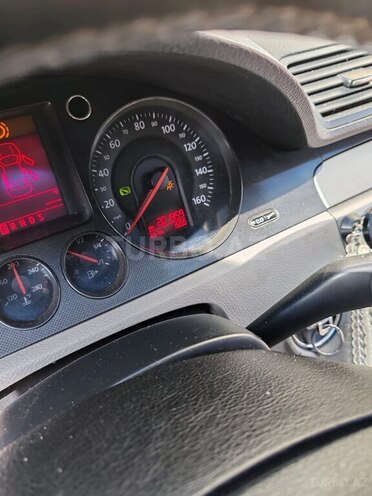 Volkswagen Passat 2005, 202,000 km - 2.0 л - Zaqatala