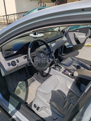 Volkswagen Passat 2005, 202,000 km - 2.0 л - Zaqatala