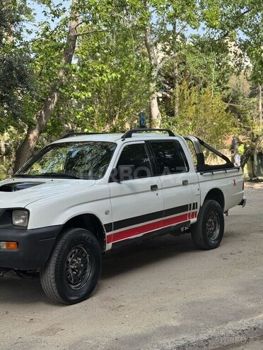 Mitsubishi L200 2000, 360,000 km - 2.5 l - Bakı