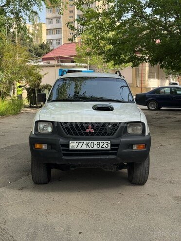 Mitsubishi L200 2000, 360,000 km - 2.5 l - Bakı