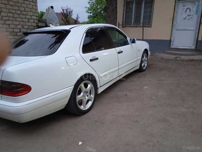 Mercedes E 220 d 1999, 147,000 km - 2.2 l - Tovuz