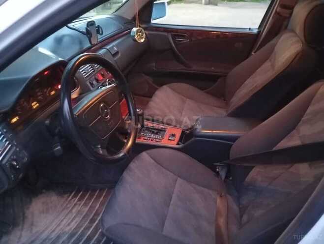 Mercedes E 220 d 1999, 147,000 km - 2.2 l - Tovuz