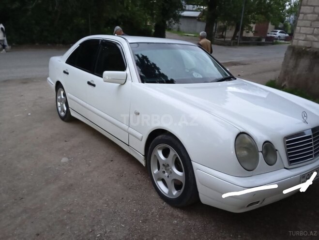 Mercedes E 220 d 1999, 147,000 km - 2.2 l - Tovuz