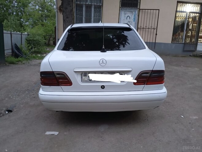 Mercedes E 220 d 1999, 147,000 km - 2.2 l - Tovuz