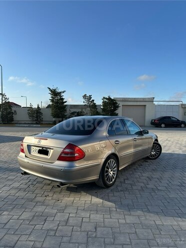 Mercedes E 320 2003, 272,000 km - 3.2 l - Bakı