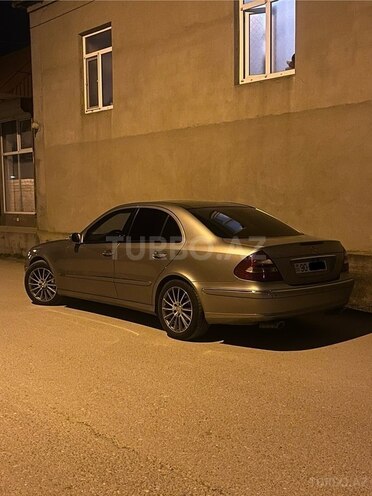 Mercedes E 320 2003, 272,000 km - 3.2 l - Bakı