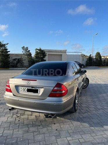 Mercedes E 320 2003, 272,000 km - 3.2 l - Bakı