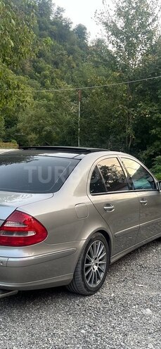 Mercedes E 320 2003, 272,000 km - 3.2 l - Bakı
