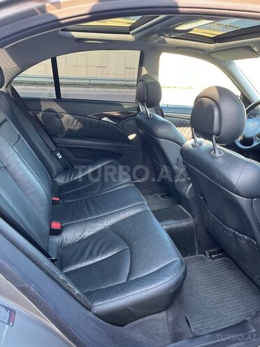 Mercedes E 320 2003, 272,000 km - 3.2 l - Bakı