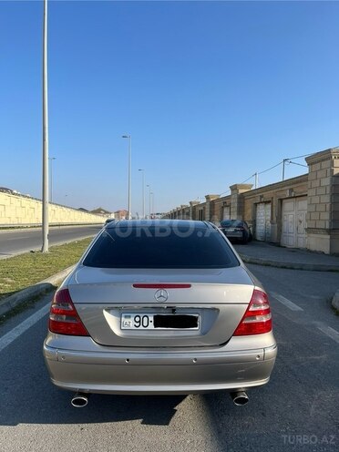 Mercedes E 320 2003, 272,000 km - 3.2 l - Bakı
