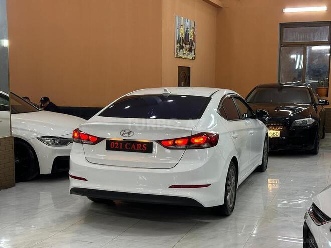 Hyundai Elantra 2018, 238,558 km - 2.0 л - Xırdalan