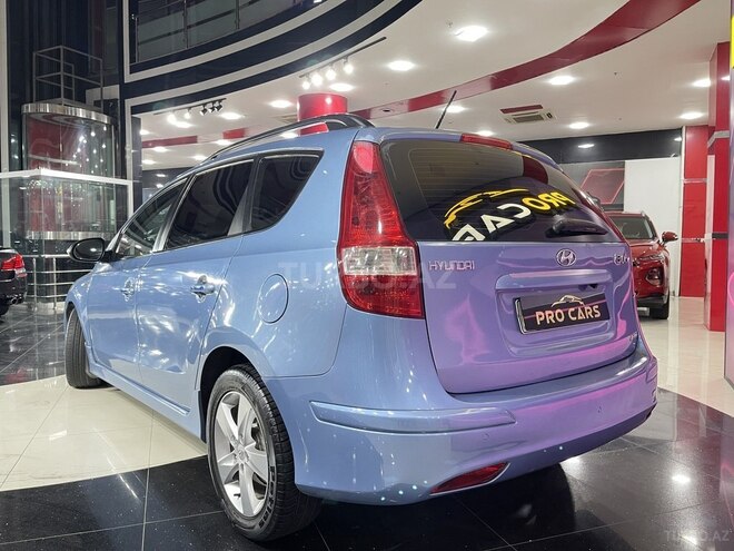 Hyundai i30 2010, 250,000 km - 1.6 л - Bakı
