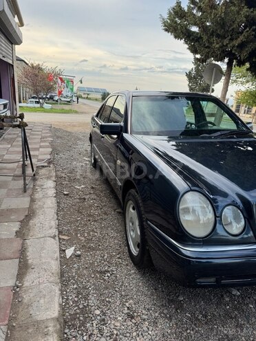 Mercedes E 230 1996, 345 km - 2.3 l - Ağstafa