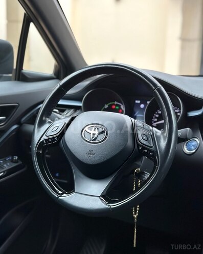 Toyota C-HR 2022, 50,000 km - 1.8 l - Bakı