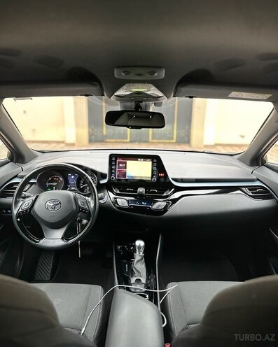 Toyota C-HR 2022, 50,000 km - 1.8 l - Bakı