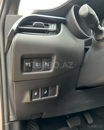 Toyota C-HR 2022, 50,000 km - 1.8 l - Bakı