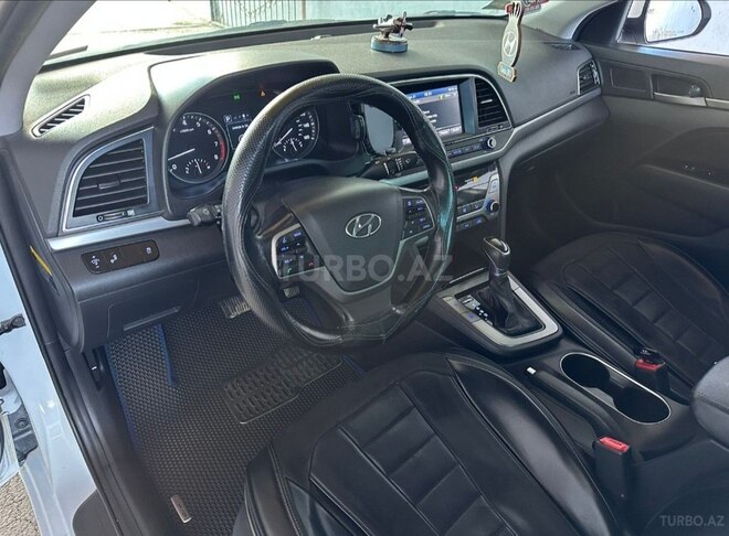Hyundai Elantra 2017, 150,000 km - 2.0 л - Bakı