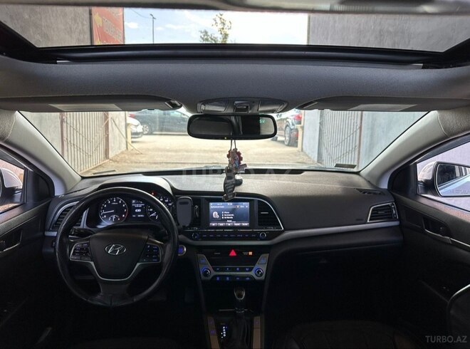 Hyundai Elantra 2017, 150,000 km - 2.0 л - Bakı