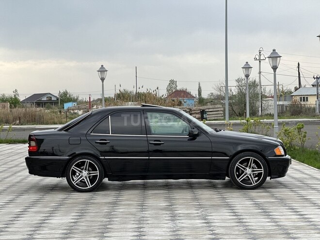 Mercedes C 230 1998, 234,000 km - 2.3 l - Saatlı