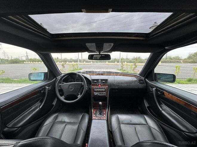 Mercedes C 230 1998, 234,000 km - 2.3 l - Saatlı