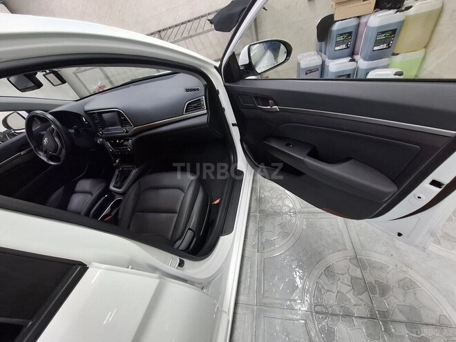 Hyundai Avante 2015, 150,000 km - 1.6 l - Bakı