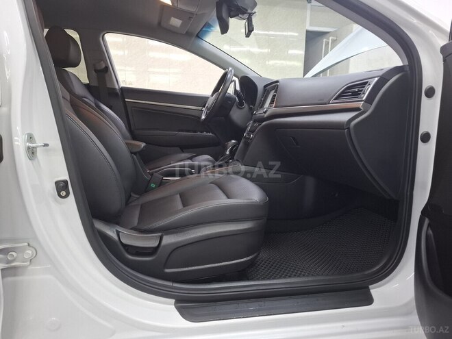 Hyundai Avante 2015, 150,000 km - 1.6 l - Bakı