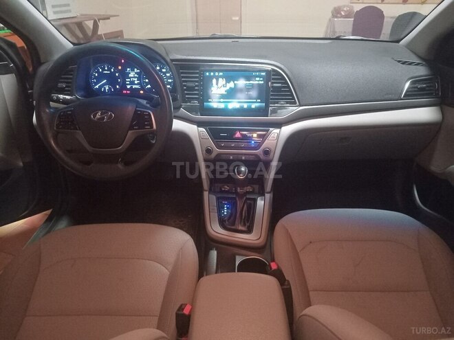 Hyundai Elantra 2017, 128,000 km - 2.0 л - Şəmkir