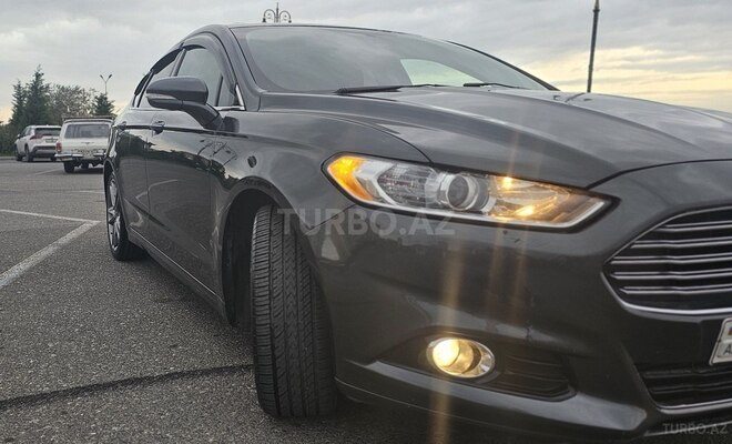 Ford Fusion (North America) 2015, 231,746 km - 2.0 l - Sumqayıt