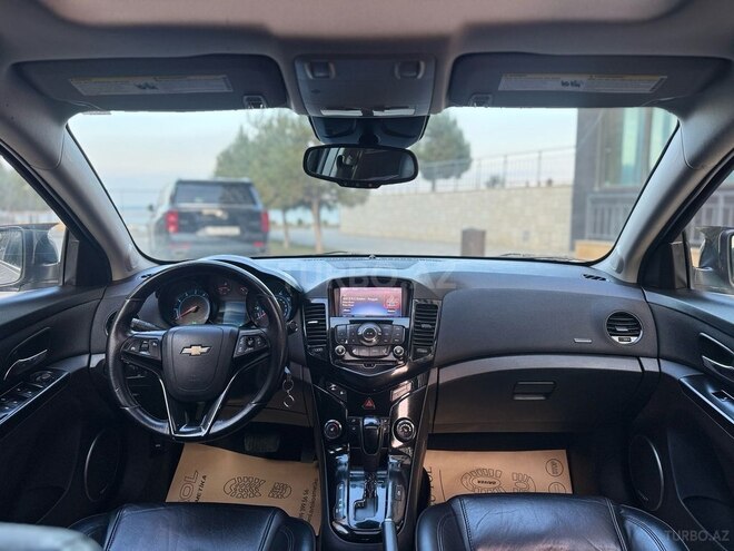 Chevrolet Cruze-14