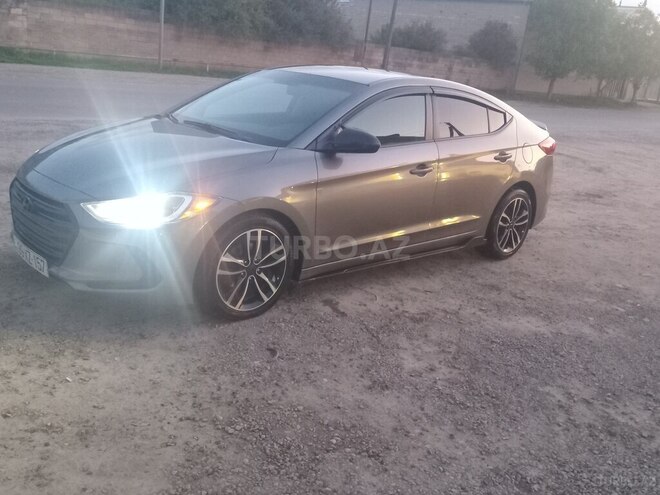 Hyundai Elantra 2017, 128,000 km - 2.0 л - Şəmkir