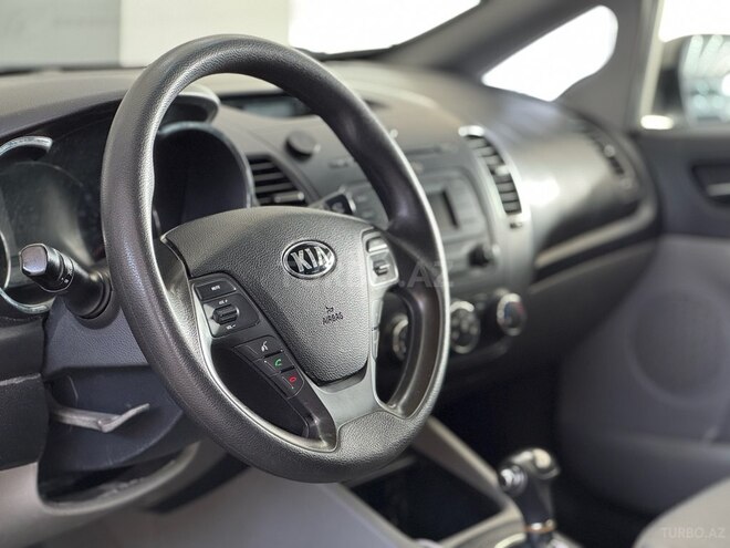 Kia Forte-13
