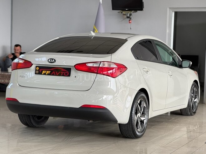 Kia Forte-12