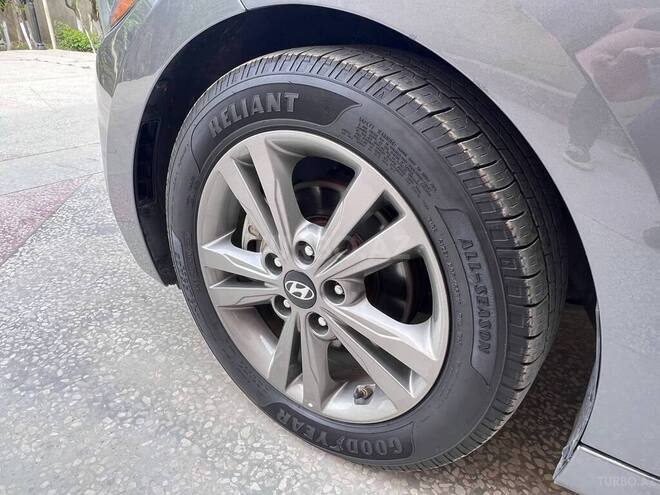 Hyundai Elantra 2018, 103,800 km - 2.0 л - Bakı