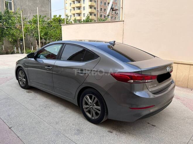 Hyundai Elantra 2018, 103,800 km - 2.0 л - Bakı