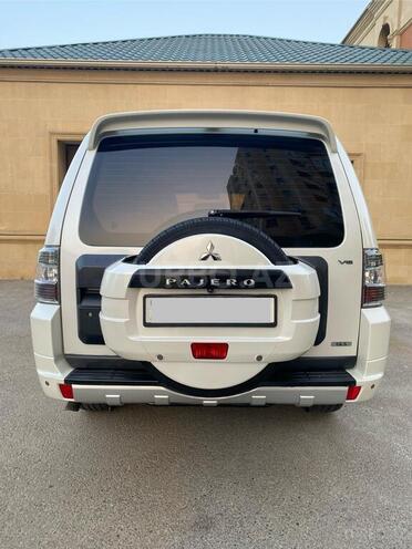 Mitsubishi Pajero 2007, 141,000 km - 3.0 l - Bakı