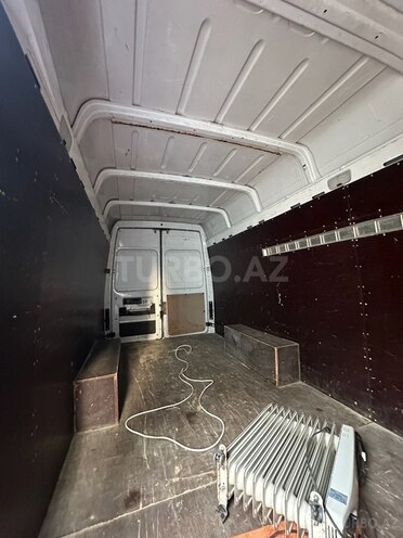 Mercedes Sprinter 313 1998, 300,000 km - 2.9 l - Ucar