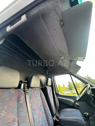 Mercedes Sprinter 313 1998, 300,000 km - 2.9 l - Ucar
