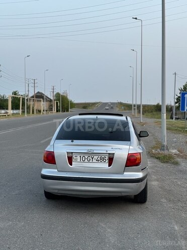 Hyundai Elantra 2001, 250,000 km - 2.0 l - Kürdəmir