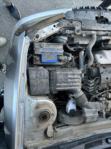 Hyundai Elantra 2001, 250,000 km - 2.0 l - Kürdəmir