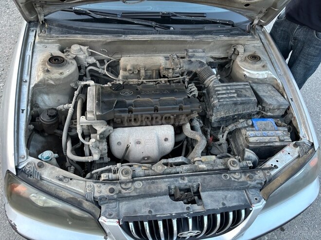 Hyundai Elantra 2001, 250,000 km - 2.0 l - Kürdəmir