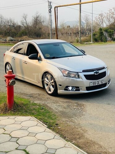 Chevrolet Cruze 2015, 300,000 km - 1.4 l - Ağcabədi