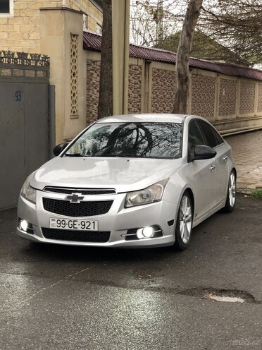 Chevrolet Cruze 2015, 300,000 km - 1.4 l - Ağcabədi