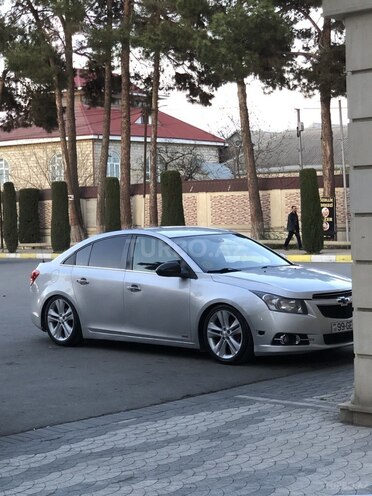 Chevrolet Cruze 2015, 300,000 km - 1.4 l - Ağcabədi