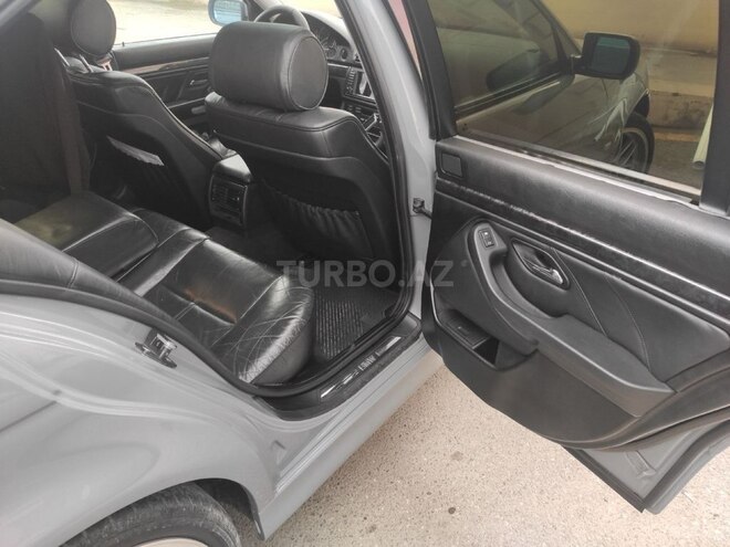 BMW 525 2000, 266,000 km - 2.5 l - Bakı