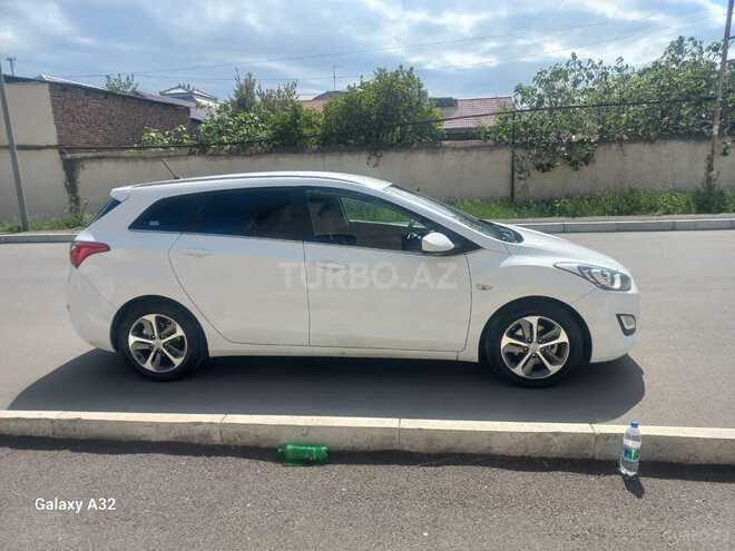Hyundai i30 2015, 40,000 km - 1.6 l - Gəncə