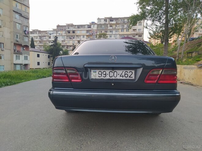 Mercedes E 270 1999, 606,000 km - 2.7 л - Bakı