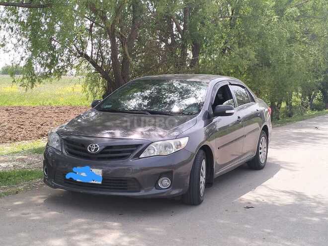Toyota Corolla 2010, 300,000 km - 1.4 l - Bərdə