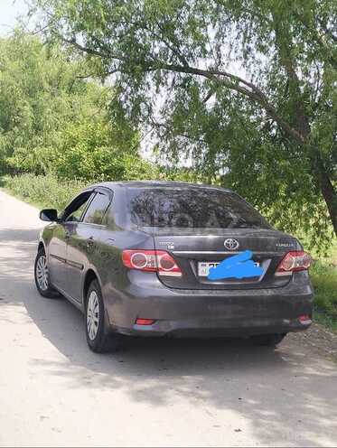 Toyota Corolla 2010, 300,000 km - 1.4 l - Bərdə